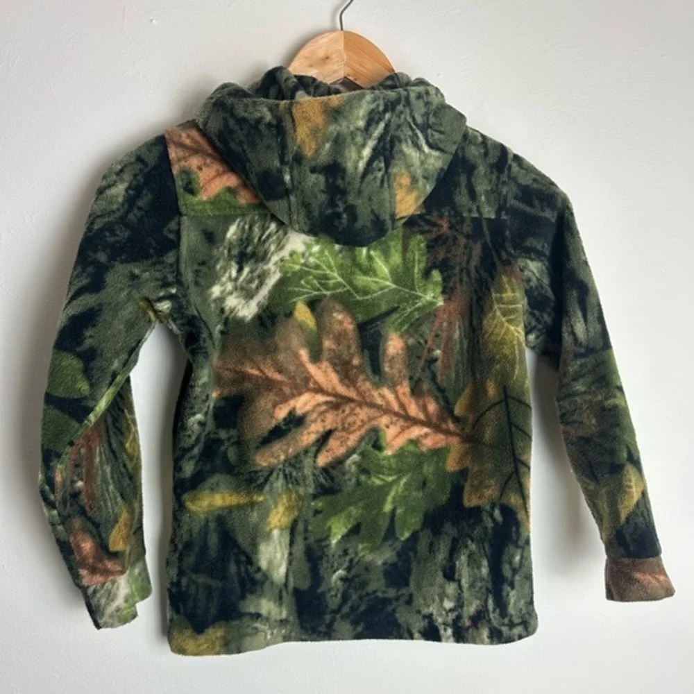 Boy’s camouflage fleece hoodie jacket size small